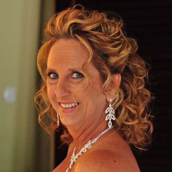 Meet your Posher, Rita - Picture 1 of 1